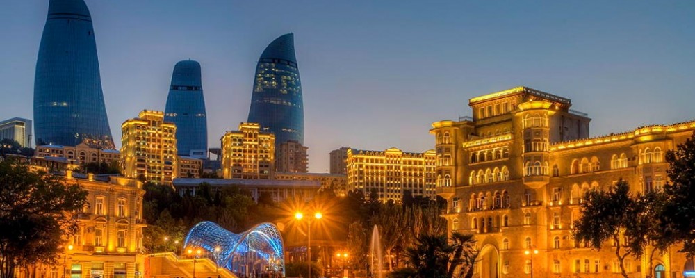 Downtown_of_Baku_panoramics جاذبه های باکو