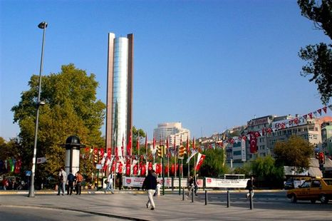 besiktas-square besiktas-square