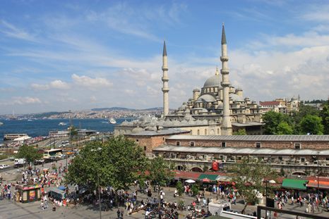 eminonu-square2 eminonu-square2