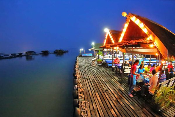 kruwit-floating-restaurant kruwit-floating-restaurant