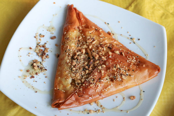 kythnos_food_ToStekiTouNtetzh kythnos_food_ToStekiTouNtetzh