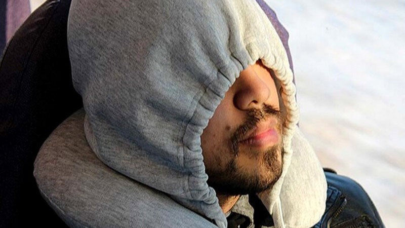 بالش کلاه دار بالش کلاه دار