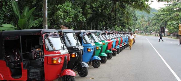 Transport Tuk Tuks
