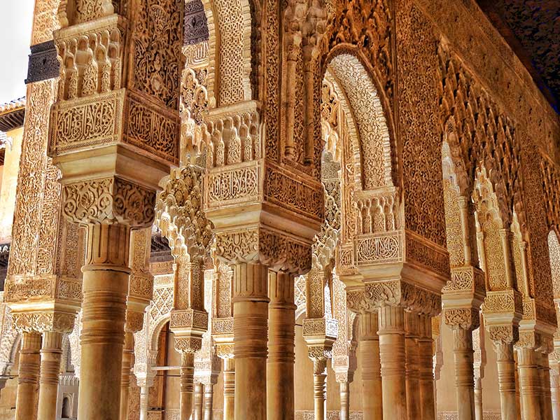 معماری زیبای الحمرا معماری زیبای الحمرا