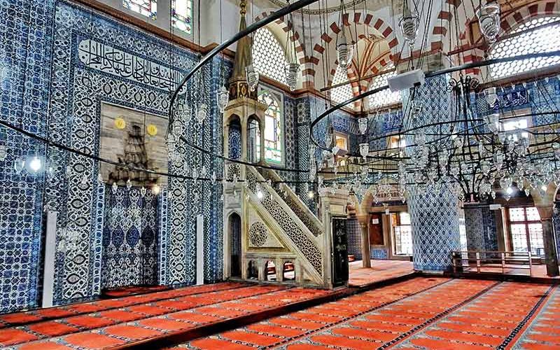 طراحی داخلی مسجد رستم پاشا طراحی داخلی مسجد رستم پاشا
