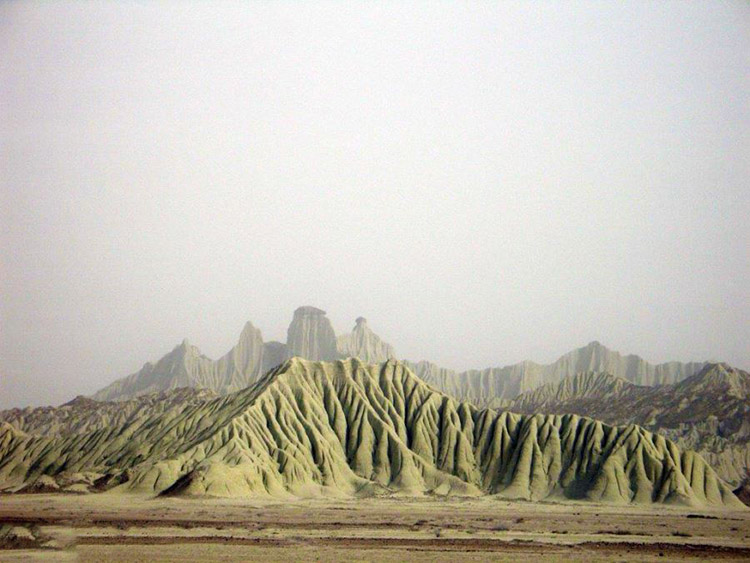 کوه های مریخی در چابهار کوه های مریخی در چابهار