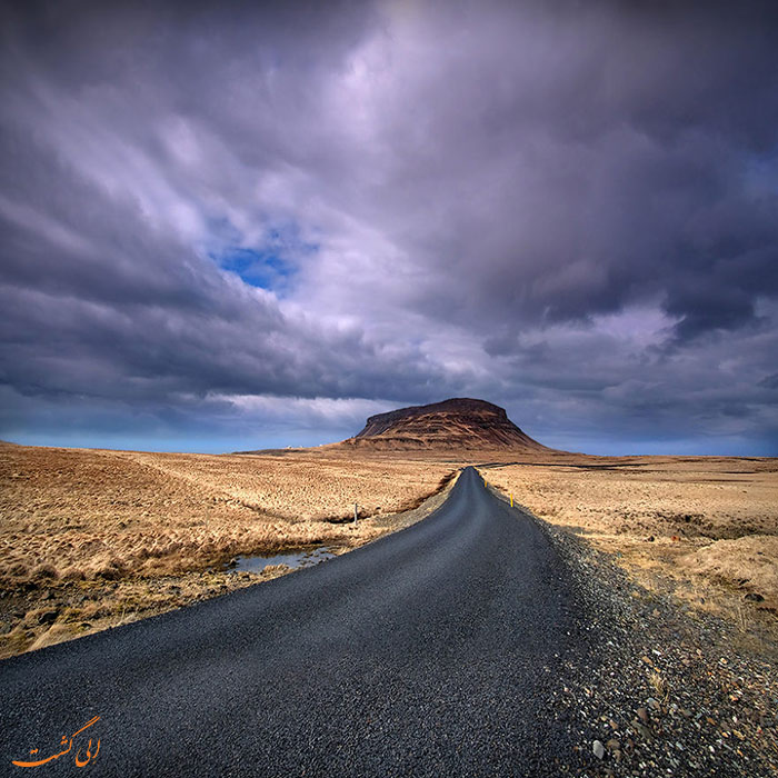 جاده ای زیبا در ایسلند جاده ای زیبا در ایسلند