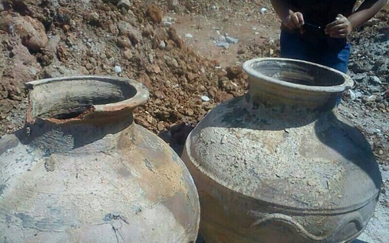 کشف خمره ساسانی در آشتیان کشف خمره ساسانی در آشتیان