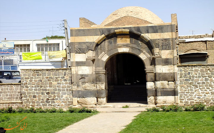 دروازه سنگی و زیبای شهر خوی دروازه سنگی و زیبای شهر خوی