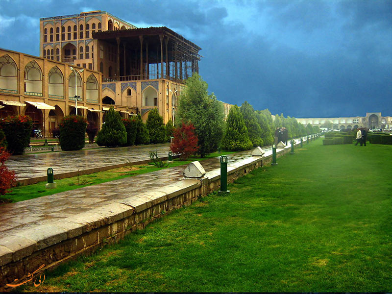 کاخ عالی قاپو در اصفهان کاخ عالی قاپو در اصفهان