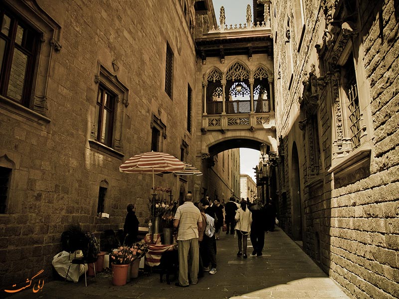 خیابان Bisbe Irurita Street در بارسلونا خیابان Bisbe Irurita Street در بارسلونا