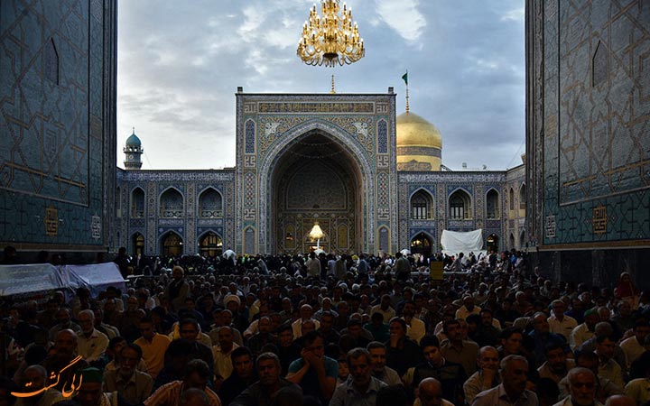 زائران مسجد گوهرشاد زائران مسجد گوهرشاد