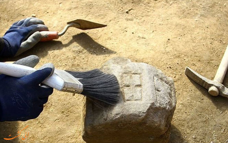 آثار مادی در همدان آثار مادی در همدان