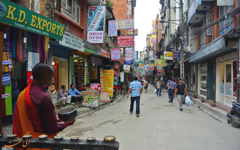 monk-in-thamel- محله تامل monk-in-thamel- محله تامل