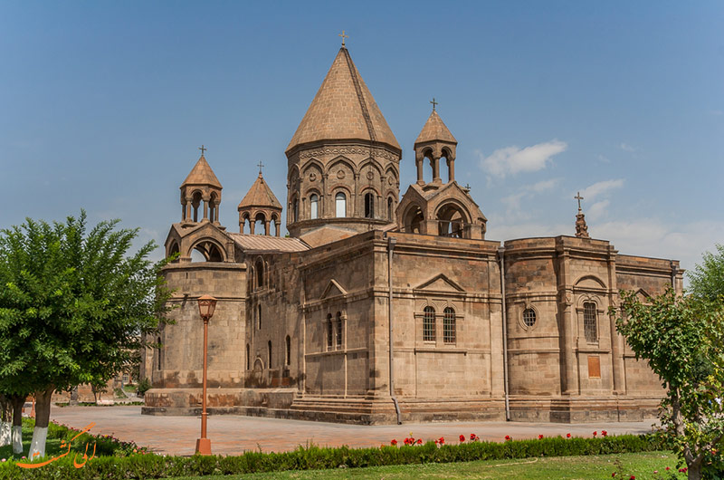 کلیسای اچیمیادزین در ارمنستان کلیسای اچیمیادزین در ارمنستان