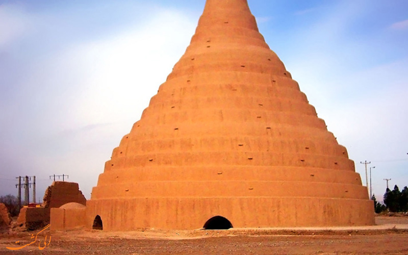 یخچال-ابرکوه. یخچال-ابرکوه.