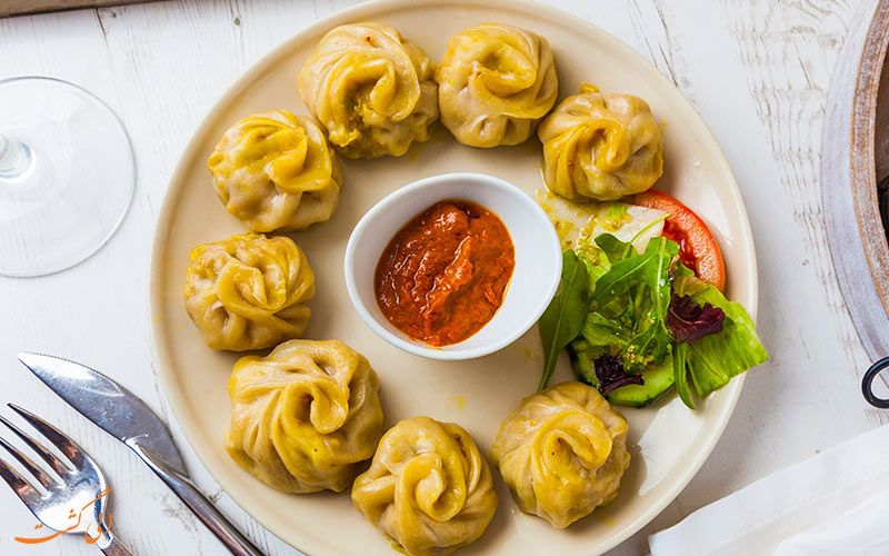 مومو (Momo) مومو (Momo)