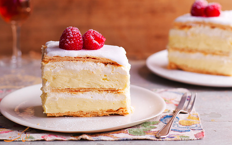 دسر Cremeschnitte دسر Cremeschnitte