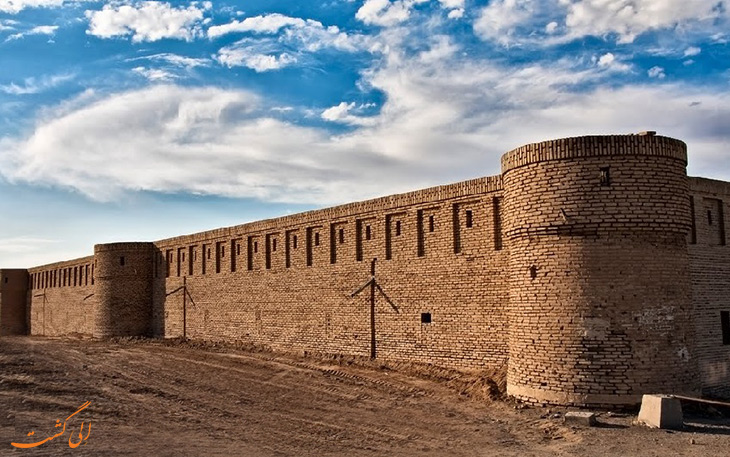 1 کاروانسرایی در شهرستان آران و بیدگل