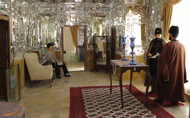 آیینه خانه آیینه خانه