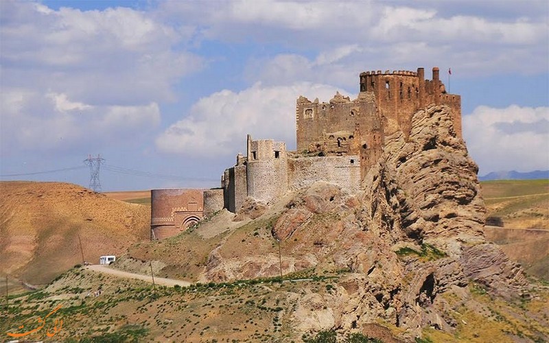کشف آثار تاریخی در دژ الموت کشف آثار تاریخی در دژ الموت