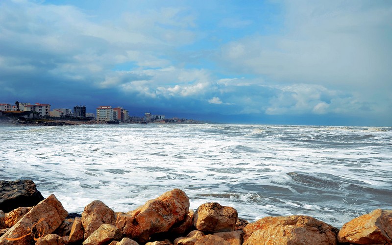 1200px-Noor_Caspian_sea 1200px-Noor_Caspian_sea