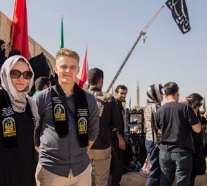 حضور گردشگران خارجی در عزاداری محرم