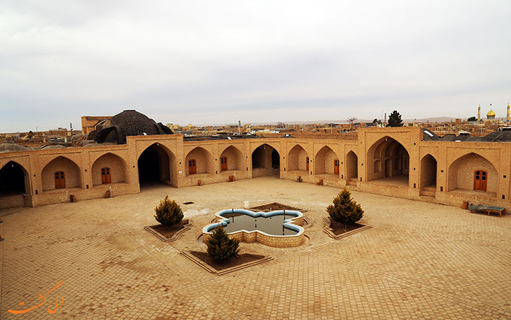 کاروانسرای ابوزید آباد در کاشان کاروانسرای ابوزید آباد در کاشان