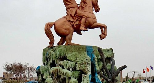 سرنوشت روز مجسمه