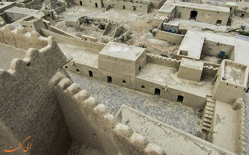 حیاط مرکزی قلعه سیب سراوان حیاط مرکزی قلعه سیب سراوان