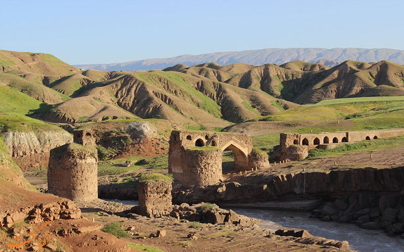 پل-گاومیاشن در دره شهر ایلام پل-گاومیاشن در دره شهر ایلام