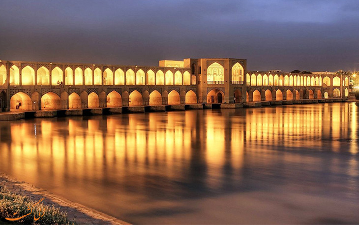 زاینده رود در نوروز 98 زاینده رود در نوروز 98