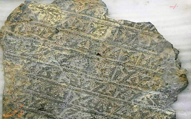 کشف کتیبه تاریخی اصفهان در یزد کشف کتیبه تاریخی اصفهان در یزد