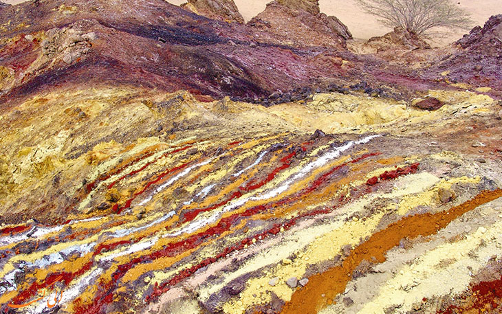 خاک رنگی هرمز خاک رنگی هرمز