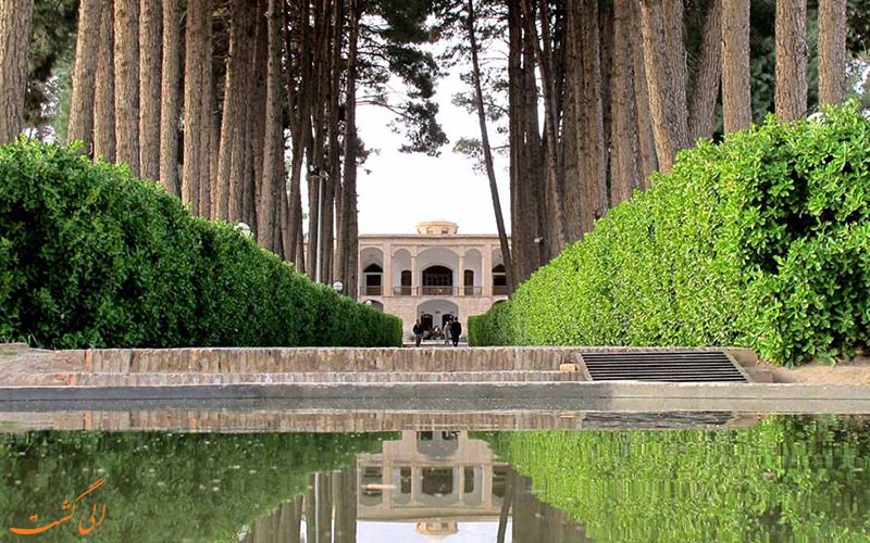 باغ اکبریه از جاذبه های سفر به بیرجند باغ اکبریه از جاذبه های سفر به بیرجند