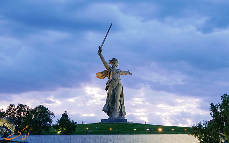 مجسمه مادر میهن | The Motherland Calls مجسمه مادر میهن | The Motherland Calls