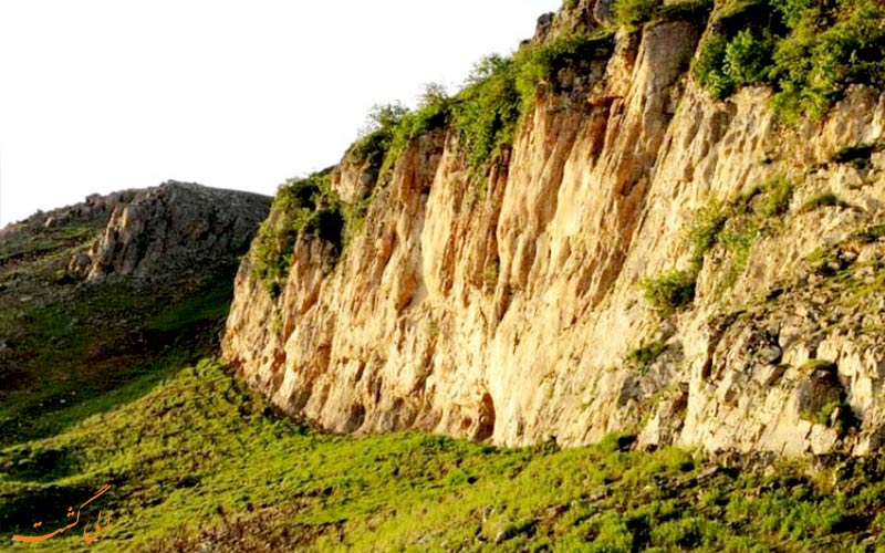 غار سوباتان از جاذبه های تالش گیلان غار سوباتان از جاذبه های تالش گیلان
