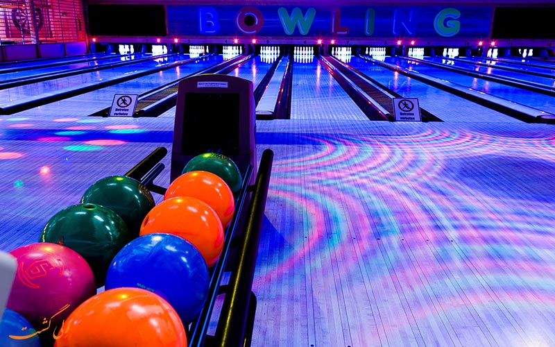 4_ بازی کردن بولینگ در کلوب لبوسکی | Lebowski Bowl Club 4_ بازی کردن بولینگ در کلوب لبوسکی | Lebowski Bowl Club