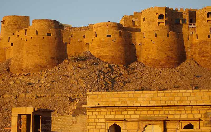 قلعه جیسلمیر، شهر طلایی هندوستان قلعه جیسلمیر، شهر طلایی هندوستان