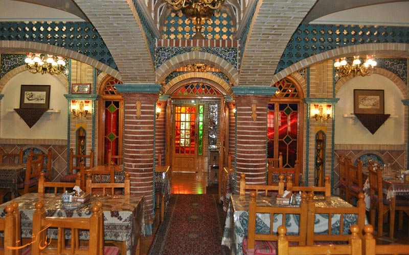 تصویری از فضای داخلی رستوران باربد تصویری از فضای داخلی رستوران باربد