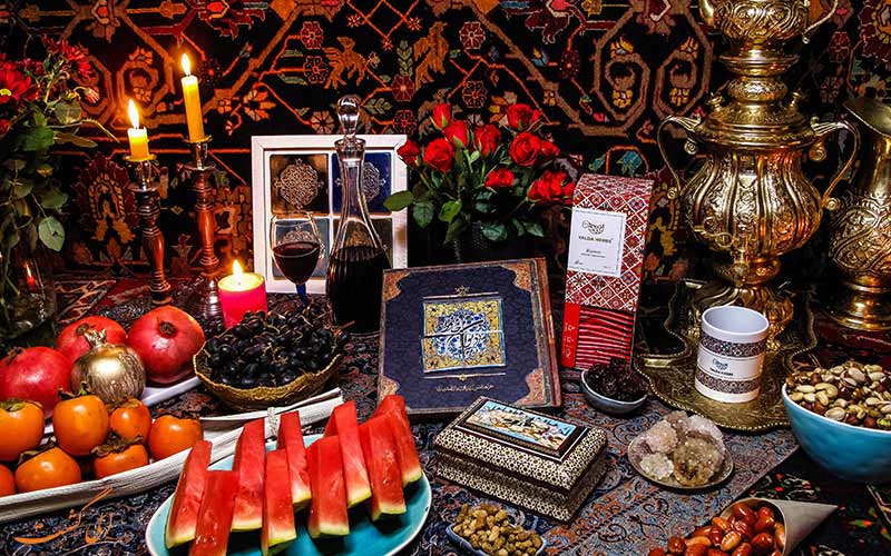 نمایی از یک سفرهی شب یلدا نمایی از یک سفرهی شب یلدا