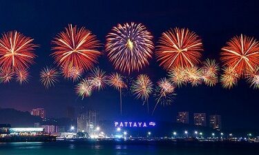 pattaya fireworks پاتایا