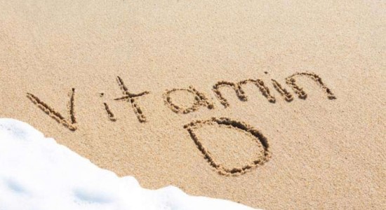 vitamin-d-written-in-sand عوامل آفتاب سوختگی