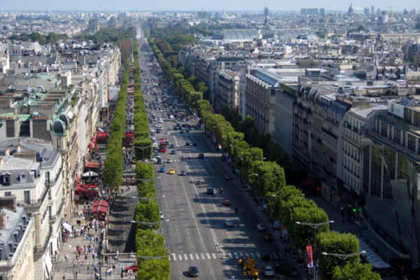 Champs-Elysées Champs-Elysées
