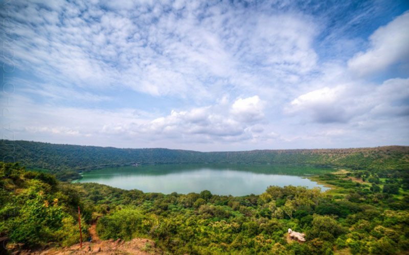 Lonar Lake, Buldnar, Maharashtra Lonar Lake, Buldnar, Maharashtra