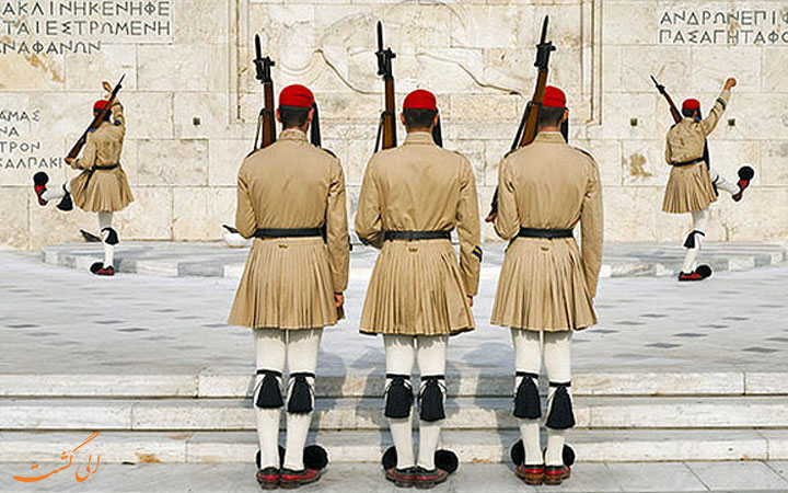تعویض نگهبانان میدان سینتاگما تعویض نگهبانان میدان سینتاگما