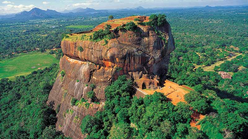 sigiriya rock in siri lanka sigiriya rock in siri lanka