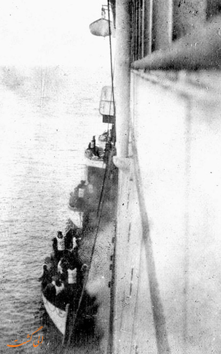 نجات مسافران تایتانیک توسط RMS Carpathia در سال 1912 نجات مسافران تایتانیک توسط RMS Carpathia در سال 1912