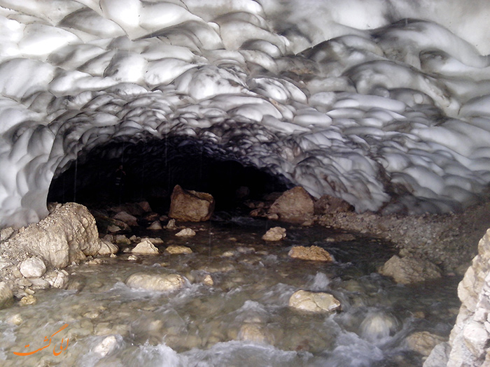 غار یخی چما چهارمحال