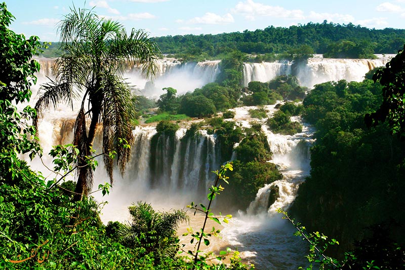 iguazu-falls-brazil.jpg